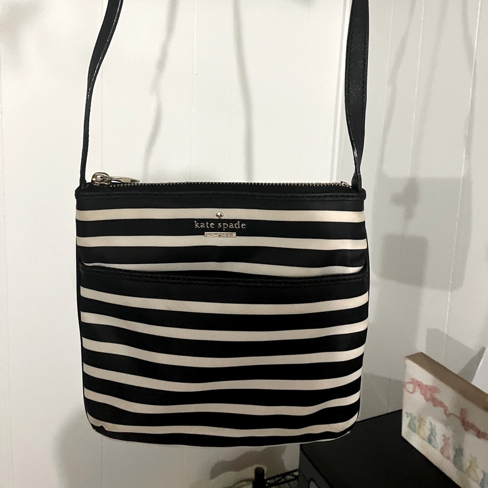 Kate Spade Signature striped Black and Cream Crossbody Handbag